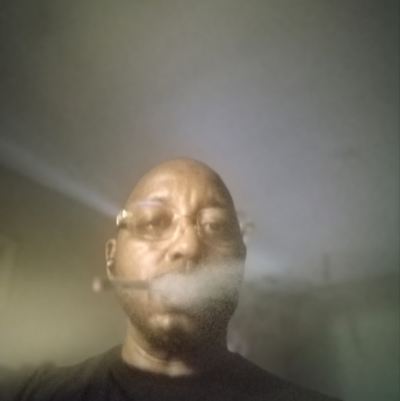 Meet your Posher, Harold - Picture 1 of 1